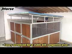 Ecoの屋根が付いている友好的な農業装置の馬の馬小屋のパネル