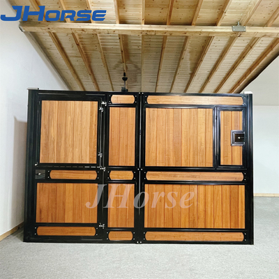 Q235ゲートの窓2.2mの高さの鋼鉄タケ一時的な馬の馬小屋