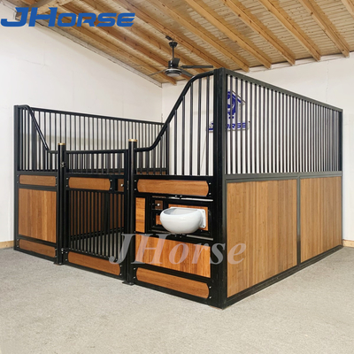 安定した馬小屋の前部頑丈な鉄骨構造