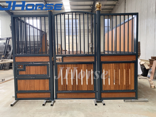 カスタマイズされる作られるコーティングの黒い鋼鉄馬の馬小屋箱を粉にしなさい