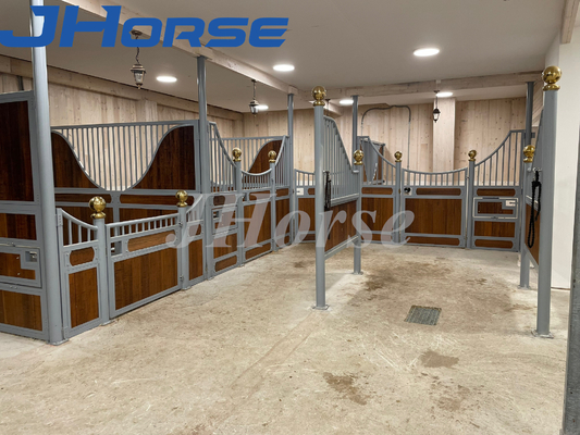 振動ドアの木の電流を通された馬の馬の馬小屋は3.6m ISO9001 3.5mにパネルをはめる