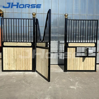経済的な建築製品 持ち運び可能な馬用 安定した箱 馬用 騎乗施設 フェンス