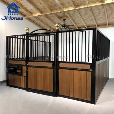 農場のための馬屋 農場の効率を向上させる ヨーロッパの馬屋
