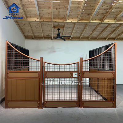European Style Stables Sturdy And Breathable Horse Equipment For Training Grounds